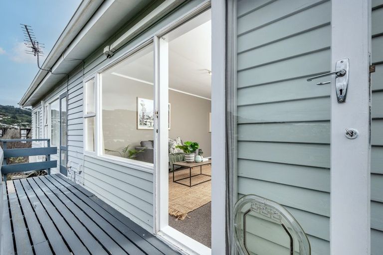 Photo of property in 1/29 Winston Street, Crofton Downs, Wellington, 6035