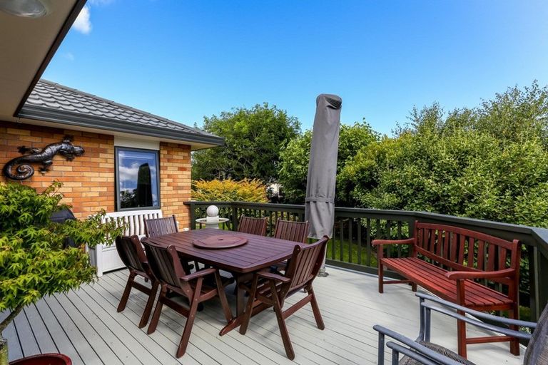 Photo of property in 5 Ashmore Drive, Frankleigh Park, New Plymouth, 4310