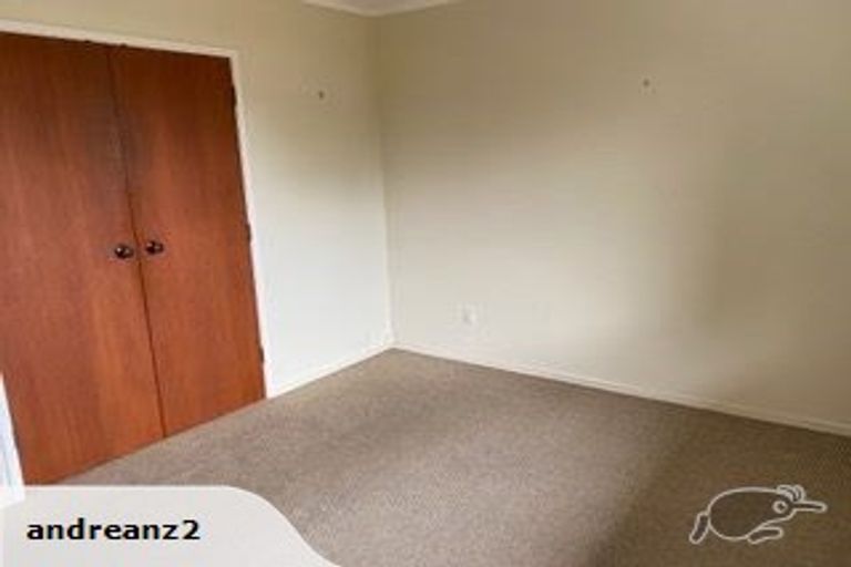 Photo of property in 2/53 Tabitha Crescent, Henderson, Auckland, 0612