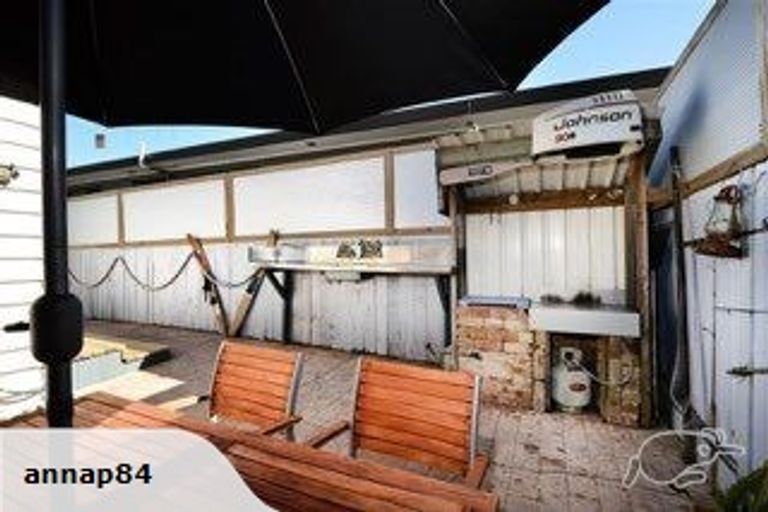 Photo of property in 1 Arawa Street, New Lynn, Auckland, 0600