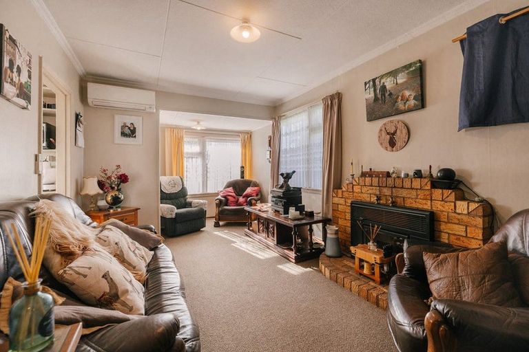 Photo of property in 24 Grey Street, Shannon, 4821