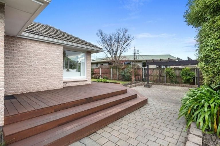 Photo of property in 360 Harewood Road, Bishopdale, Christchurch, 8053