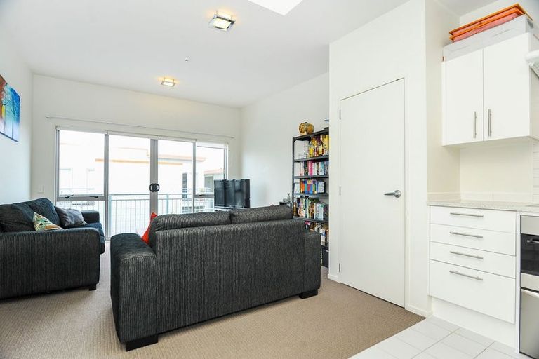 Photo of property in 302/287 Onehunga Mall, Onehunga, Auckland, 1061