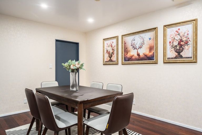 Photo of property in 54 Amesbury Drive, Churton Park, Wellington, 6037