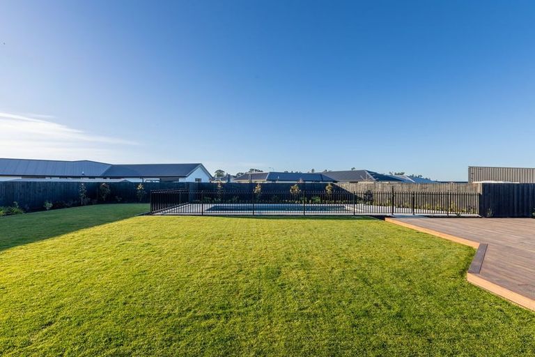 Photo of property in 8 Southdown Place, Kirwee, 7571