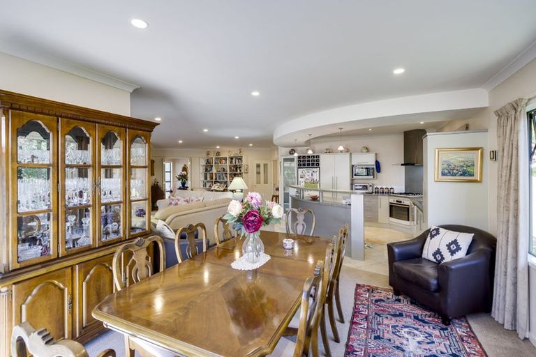 Photo of property in 86 Kensington Drive, Taradale, Napier, 4112