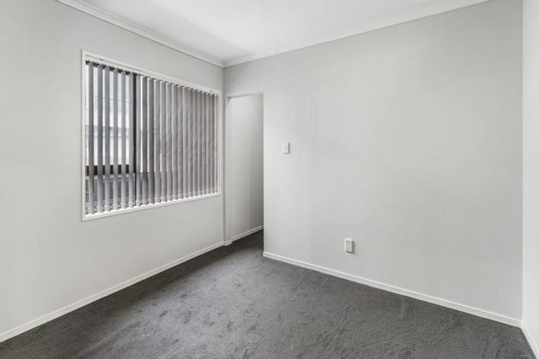 Photo of property in 169 Russell Road, Manurewa, Auckland, 2102