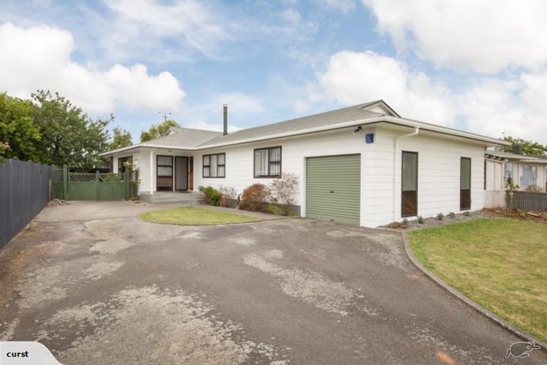 Photo of property in 9 Ashdown Crescent, Feilding, 4702