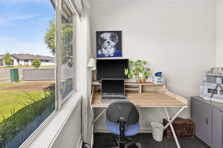 Photo of property in 24 Pelorus Avenue, Poraiti, Napier, 4112