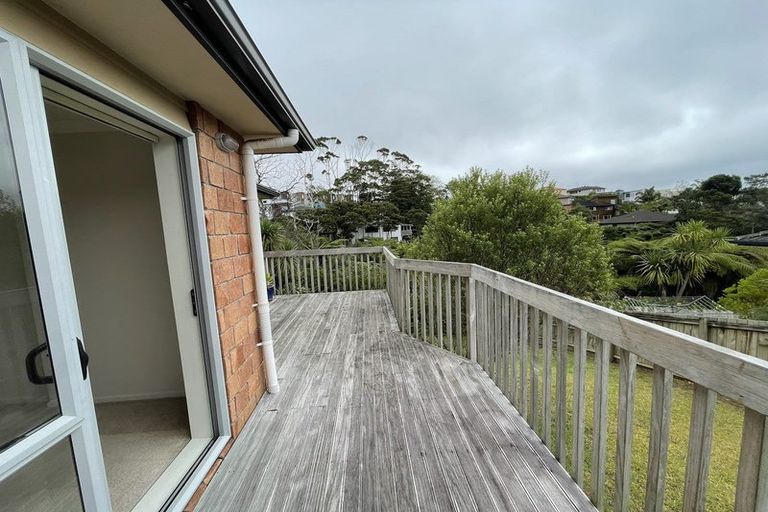 Photo of property in 25 Condor Place, Unsworth Heights, Auckland, 0632