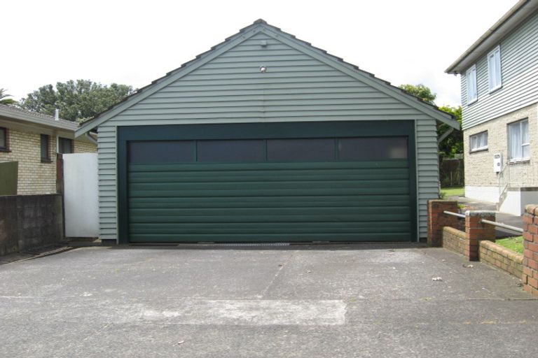 Photo of property in 2/1a Rimu Road, Mangere Bridge, Auckland, 2022