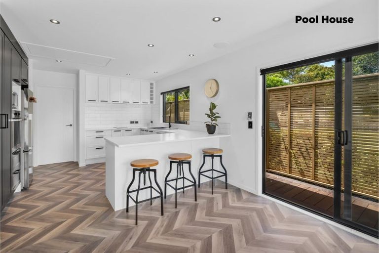 Photo of property in 8 St Elmo Rise, Shamrock Park, Auckland, 2016