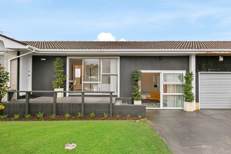 Photo of property in 1b Bowater Place, Manurewa, Auckland, 2102