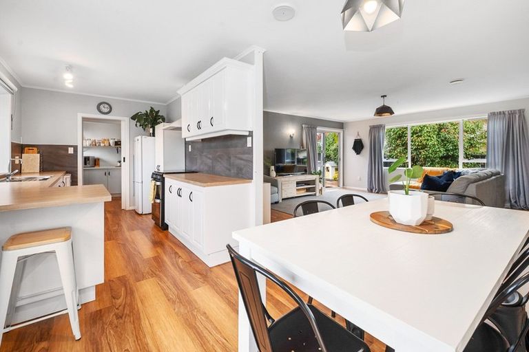 Photo of property in 31 Rimuvale Street, Pukehangi, Rotorua, 3015