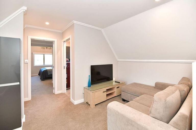 Photo of property in 6 Commodore Court, Gulf Harbour, Whangaparaoa, 0930