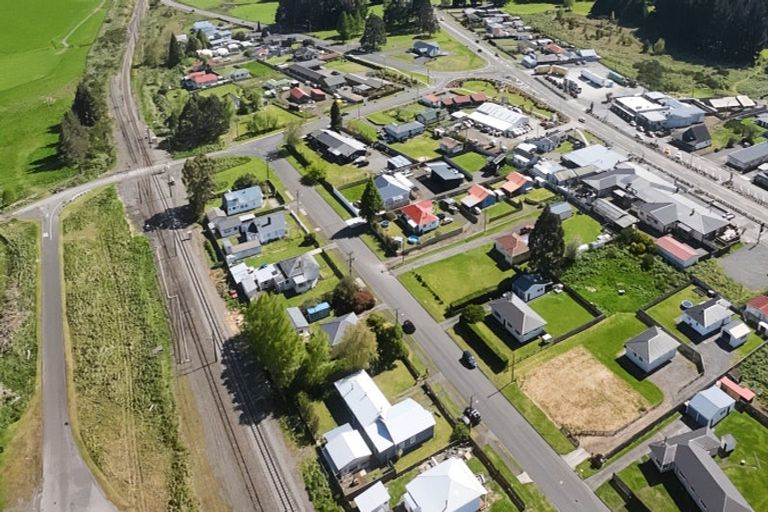 Photo of property in 14 Rangipo Street, Waiouru, 4825