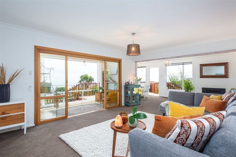 Photo of property in 6 Madeley Road, Mount Pleasant, Christchurch, 8081