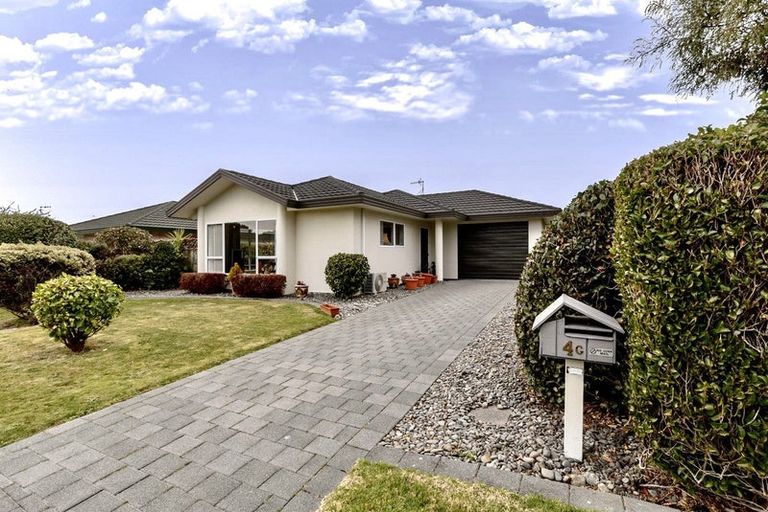 Photo of property in 4g Cedar Drive, Paraparaumu Beach, Paraparaumu, 5032