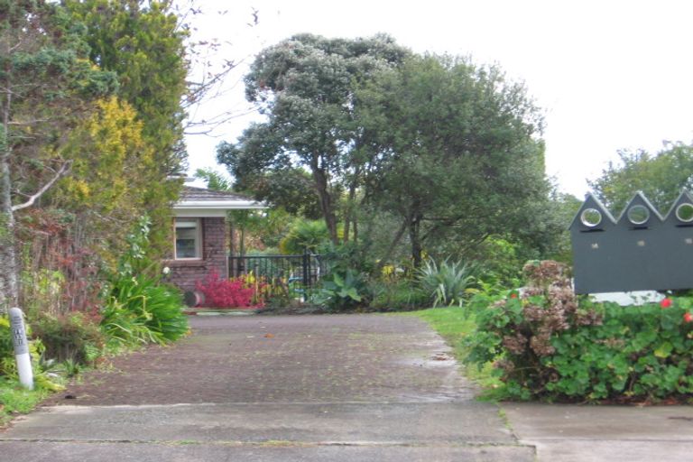 Photo of property in 14 Davita Place, Farm Cove, Auckland, 2012