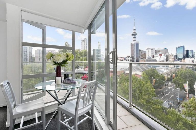 Photo of property in The Volt Apartments, 1401/430 Queen Street, Auckland Central, Auckland, 1010