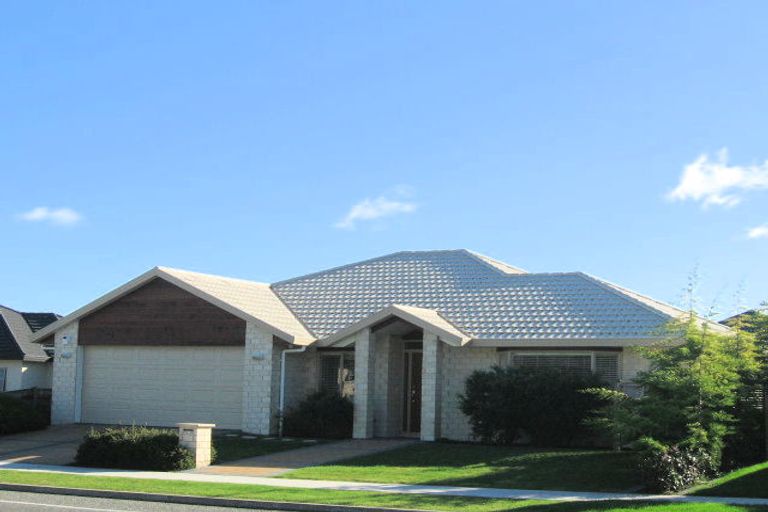 Photo of property in 46 Realm Drive, Paraparaumu, 5032