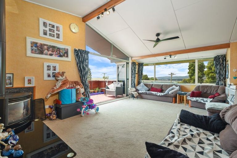 Photo of property in 14 Rostrevor Place, Tihiotonga, Rotorua, 3015