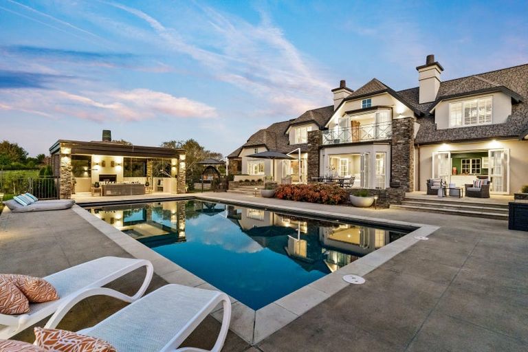 Photo of property in 38 Porterfield Road, Whitford, Howick, 2571