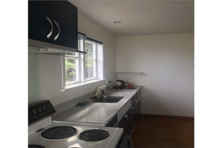 Photo of property in 53 London Road, Korokoro, Lower Hutt, 5012