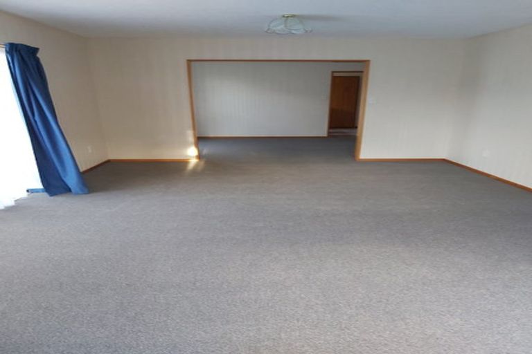 Photo of property in 1/92 Patterson Terrace, Halswell, Christchurch, 8025
