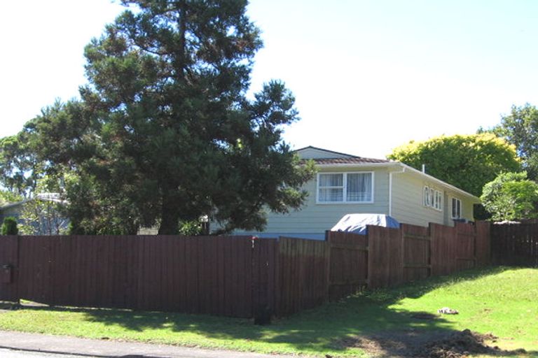 Photo of property in 54 Oreil Avenue, West Harbour, Auckland, 0618