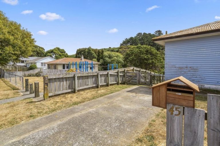 Photo of property in 45 Waihemo Street, Waitangirua, Porirua, 5024