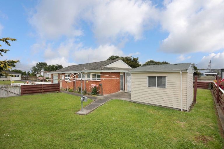 Photo of property in 4 Walker Crescent, Bulls, 4818