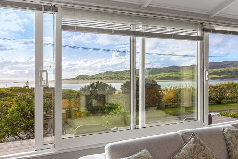 Photo of property in 131 Riria Kereopa Memorial Drive, Raglan, 3297