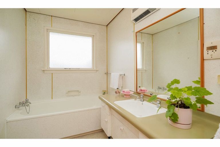 Photo of property in 47 Robertson Street, Richmond, Invercargill, 9810