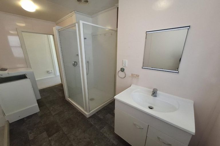 Photo of property in 25 Myrtle Crescent, Mount Cook, Wellington, 6021