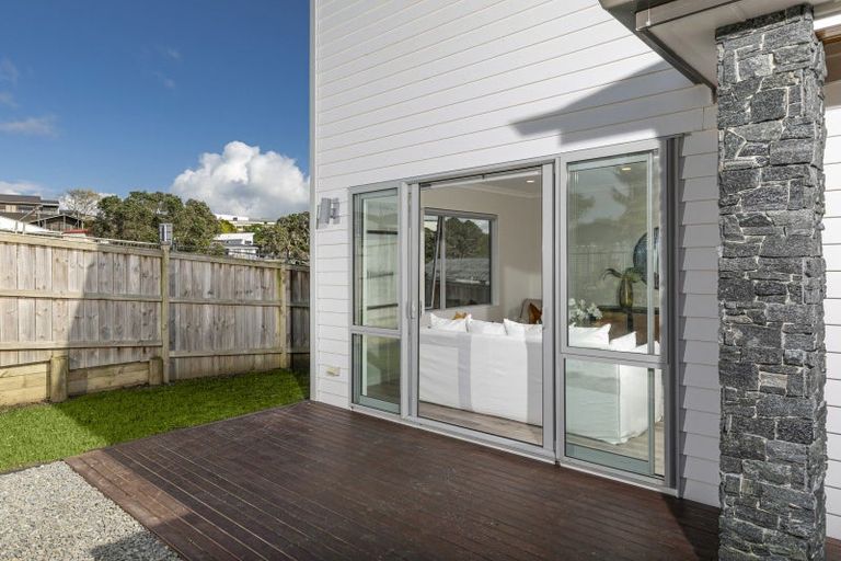 Photo of property in 5 Sunrise Avenue, Murrays Bay, Auckland, 0630