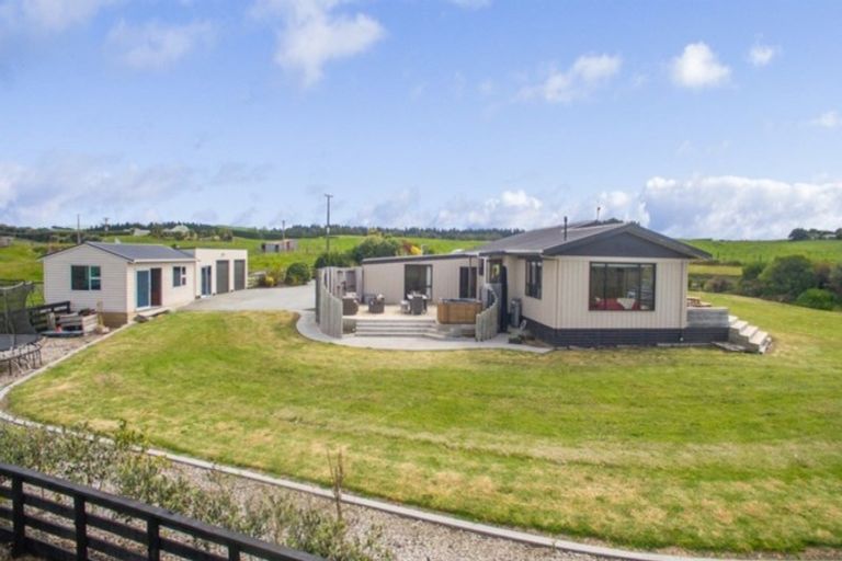 Photo of property in 413a Baylys Coast Road, Dargaville, 0377