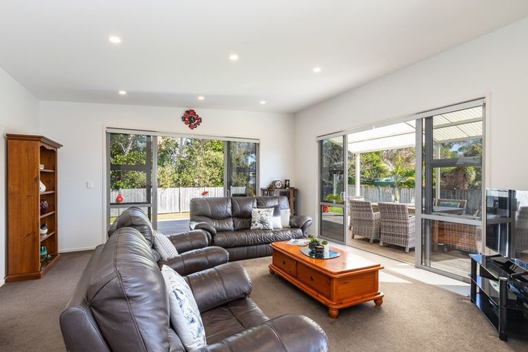 Photo of property in 10 Kagan Avenue, Mangawhai, 0505