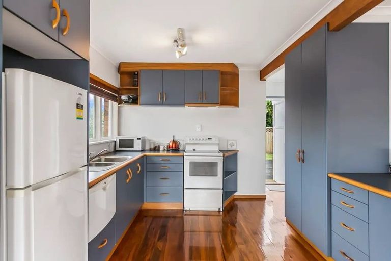 Photo of property in 2/435 Great South Road, Opaheke, Papakura, 2113