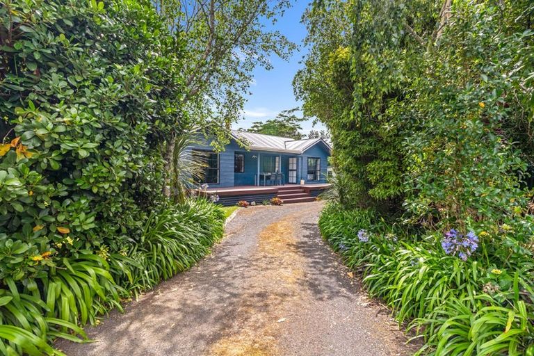 Photo of property in 21 Greenfield Road, Pollok, Waiuku, 2684
