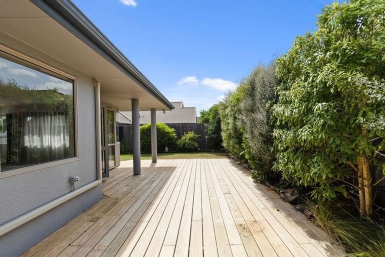 Photo of property in 69 Dalton Drive, Papamoa Beach, Papamoa, 3118