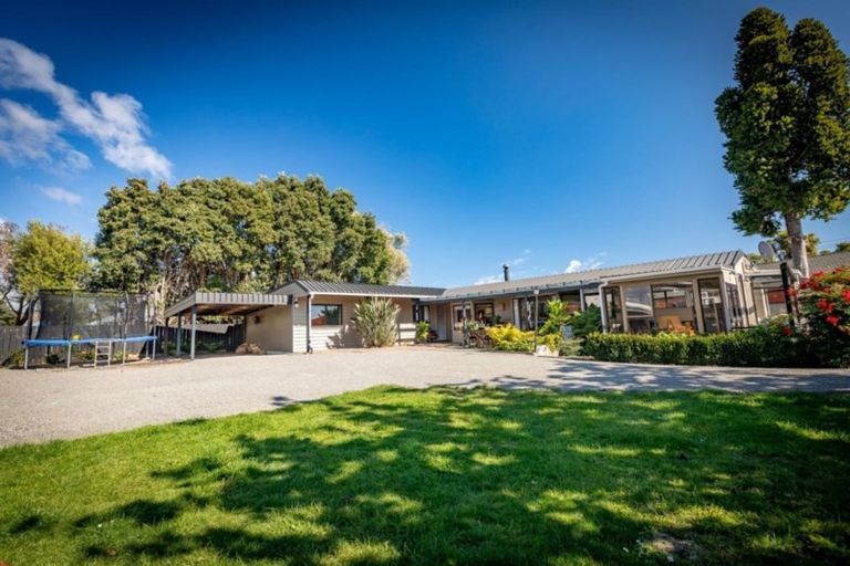 Photo of property in 314 Te Moana Road, Waikanae, 5036