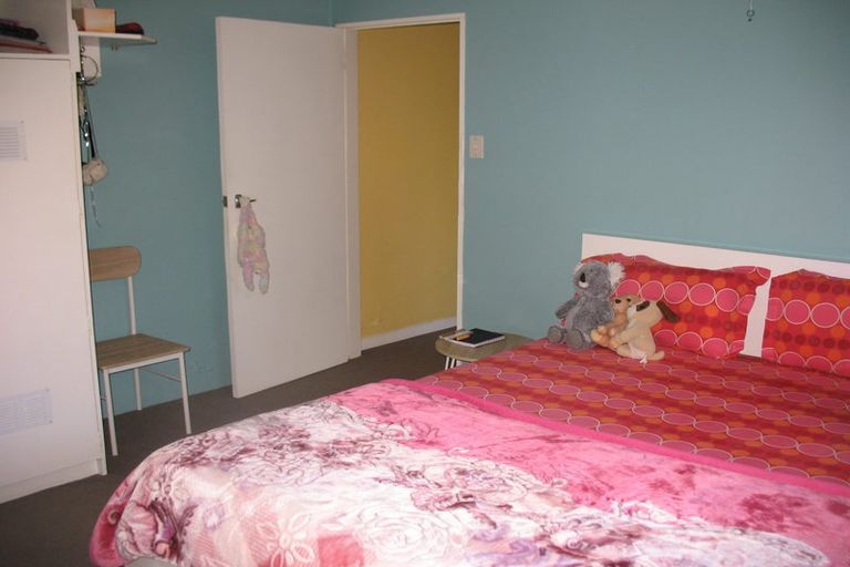 Photo of property in 12 Cheshire Street, Wilton, Wellington, 6012