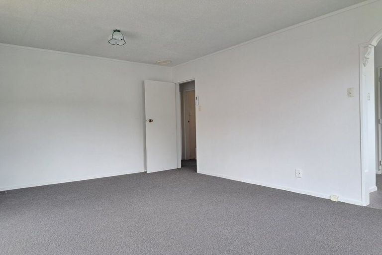 Photo of property in 5 Garnet Grove, Birchville, Upper Hutt, 5018