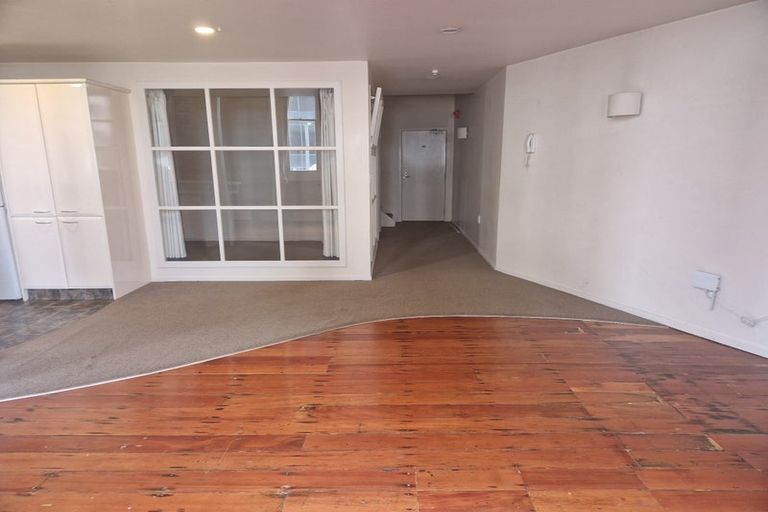 Photo of property in Maison Cabriole Building, 3/60 Courtenay Place, Te Aro, Wellington, 6011