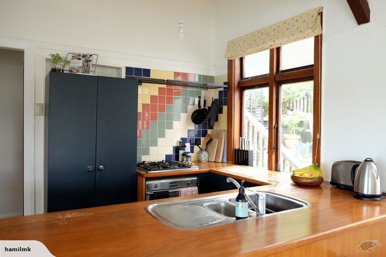 Photo of property in 37 Maida Vale Road, Roseneath, Wellington, 6011