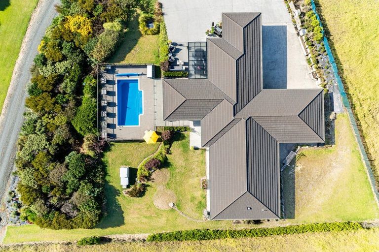 Photo of property in 22 Cullen Road, Waipu, 0582