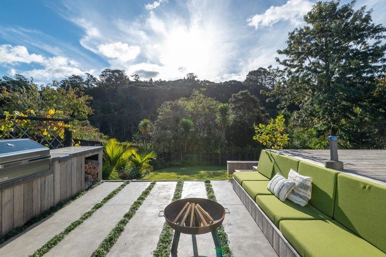 Photo of property in 9 Glendawn Place, Bayview, Auckland, 0629