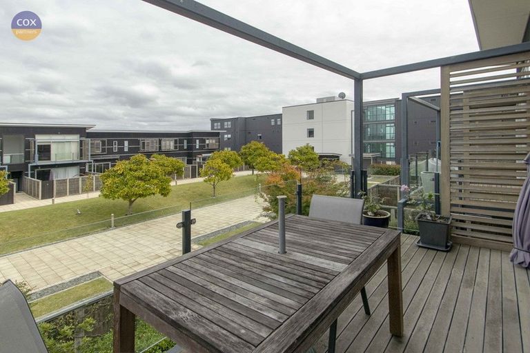 Photo of property in The Terraces, 32/9 Humber Street, Pandora, Napier, 4110