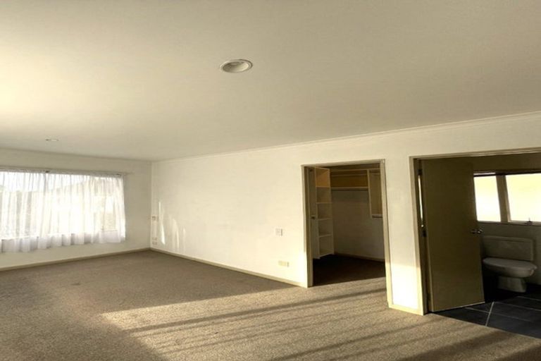 Photo of property in 71 Wayne Francis Drive, Flat Bush, Auckland, 2016